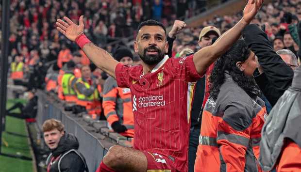 محمد صلاح: من المرجح أنني أقرب للرحيل من البقاء 