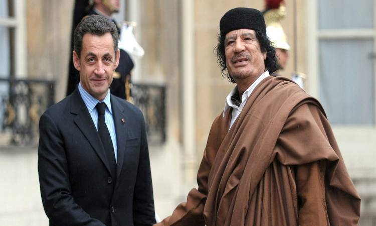 محامى سيف الإسلام: هذا سر انقلاب ساركوزى على القذافى | مبتدا