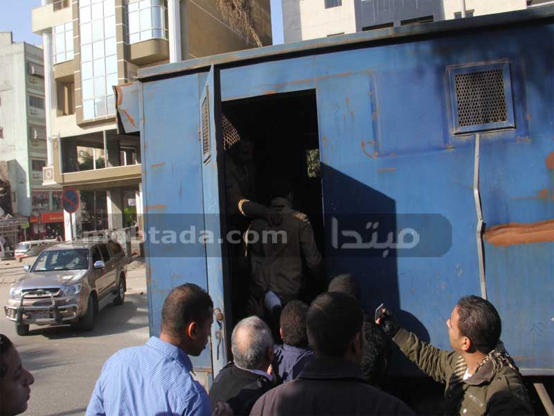 مبتدا قوات الأمن تلقى القبض على أحد متظاهرى جماعة الإخوان الإرهابية فى الطالبية بالهرم