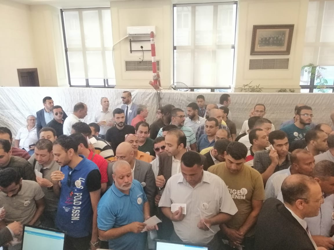 صور إقبال كثيف على انتخابات الغرفة التجارية بالإسكندرية مبتدا