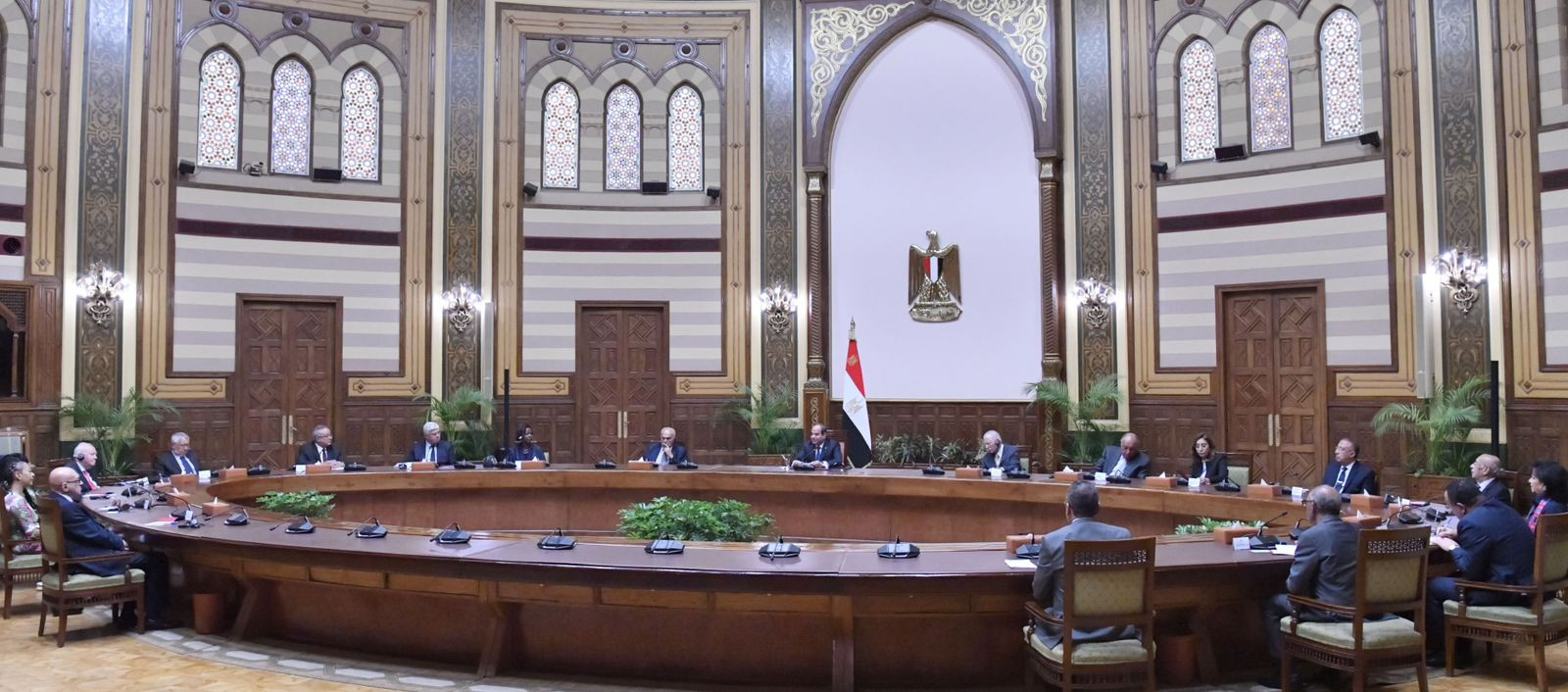 استقبال الرئيس لمجلس أمناء مكتبة الإسكندرية