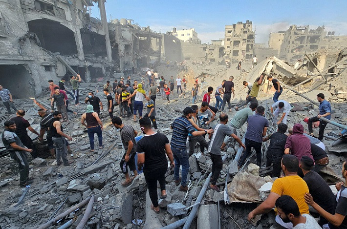 طائرات الاحتلال تواصل قصف غزة