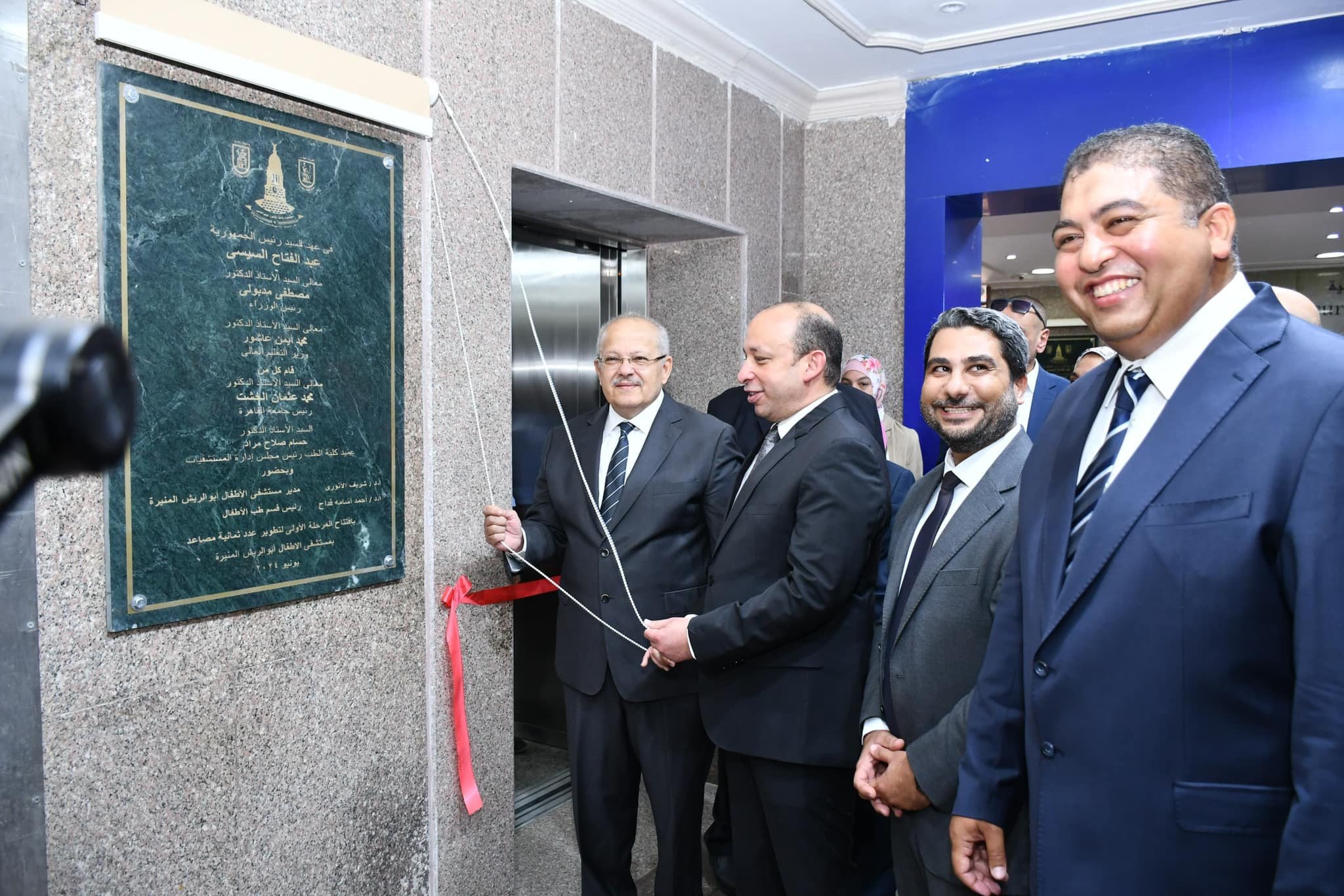 رئيس جامعة القاهرة يفتتح تطوير مستشفي أبو الريش